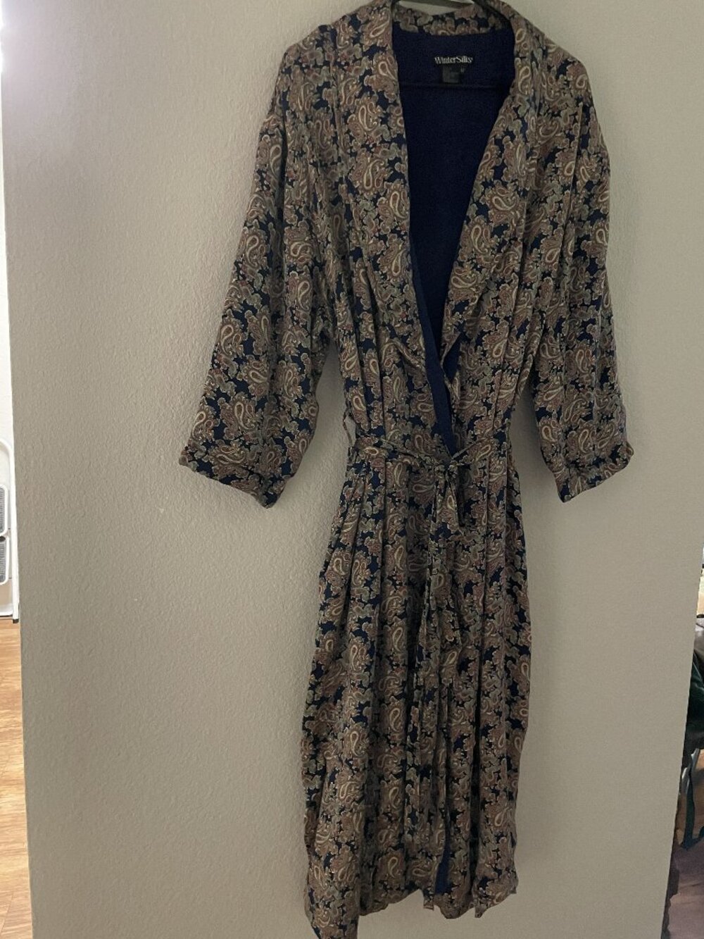 Winter Silks Navy Paisley Bathrobe - Medium